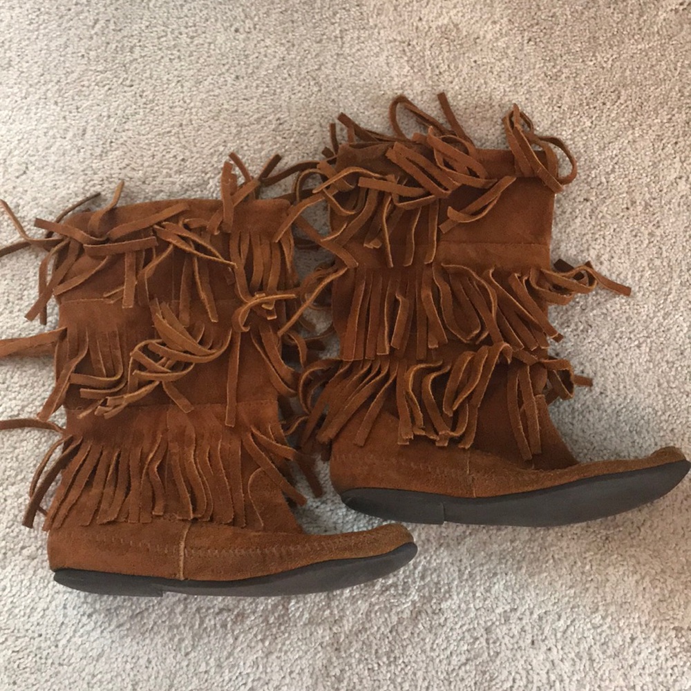 Minnetonka Fringe Boots